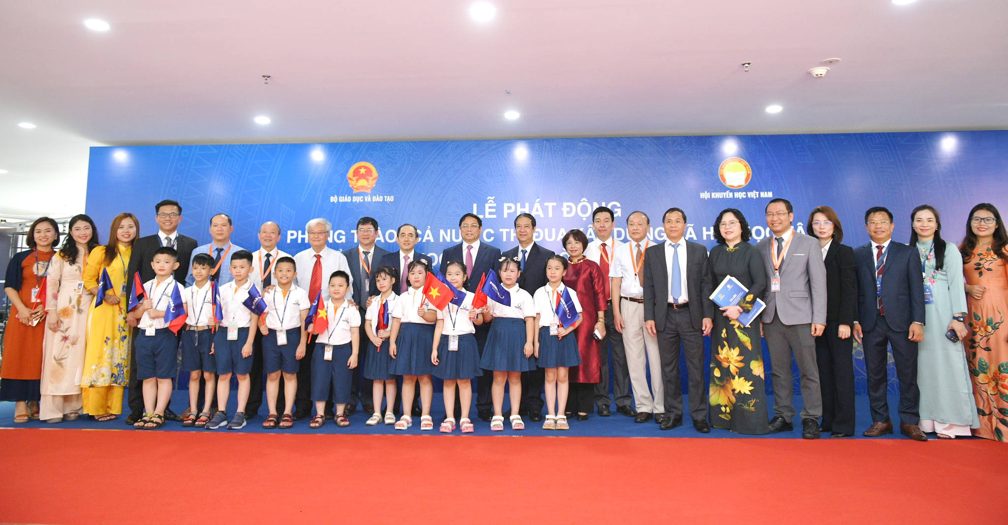 Tập đoàn Phenikaa vinh dự đón tiếp Thủ tướng Phạm Minh Chính và Lãnh đạo cấp cao của các Bộ, Ban, Ngành tại Trường ĐH Phenikaa