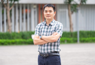 [CON NGƯỜI PHENIKAA] PGS.TS Vũ Hữu Nhự: Từ cậu học trò làng quê đến người “gieo hạt mầm” Toán ứng dụng cho thế hệ trẻ