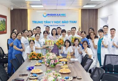HUMANS OF PHENIKAA | CHUYỆN SAU LỚP ÁO BLOUSE: KHI ĐỒNG NGHIỆP TRỞ THÀNH GIA ĐÌNH