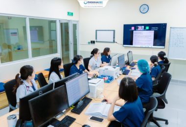PHENIKAAMEC: KHÔNG NGỪNG HỌC HỎI, TIẾP CẬN TRI THỨC CÙNG CHUYÊN GIA QUỐC TẾ
