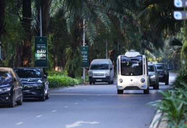 KHÁM PHÁ 4 MẪU XE TỰ HÀNH ĐƯỢC HÀ NỘI TRIỂN KHAI THỬ NGHIỆM HỆ THỐNG GIAO THÔNG THÔNG MINH