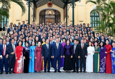 LÃNH ĐẠO TẬP ĐOÀN PHENIKAA THAM DỰ BUỔI GẶP MẶT DOANH NGHIỆP TIÊU BIỂU VỚI TỔNG BÍ THƯ, CHỦ TỊCH NƯỚC TÔ LÂM
